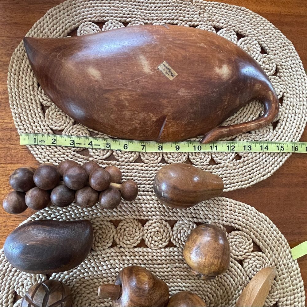 Vintage MCM Wooden Monkey Pod 10 Piece Fruit and Leaf Shaped Bowl Set - Picture 14 of 15